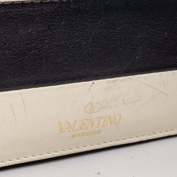 Valentino Garavani Striped Black and Ivory B-Rockstud Flap Bag - Picture 10 of 14